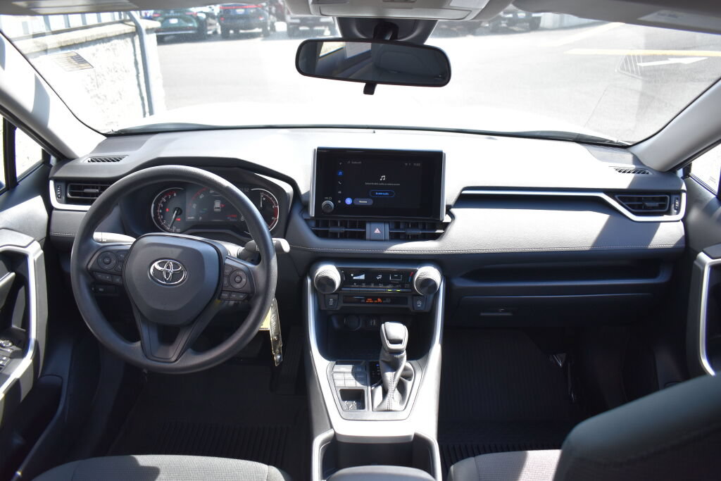 Certified 2025 Toyota RAV4 LE AWD/4WD image 26