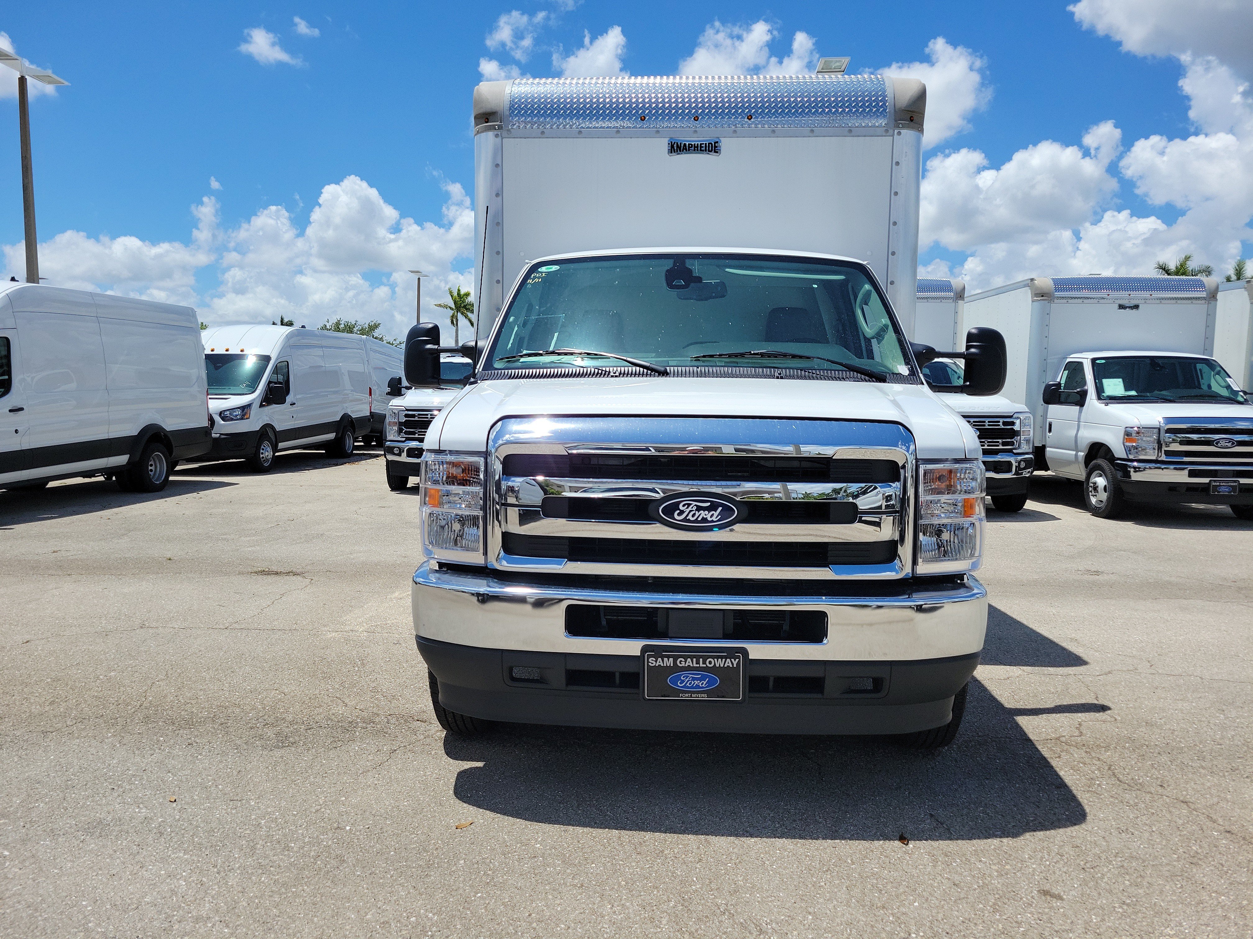 New 2026 Ford E-450 and Econoline 450 Super Duty w/ Power Equipment Group RWD image 2