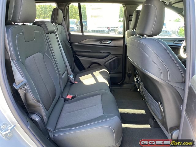 New 2026 Jeep Grand Cherokee Laredo X AWD/4WD image 7
