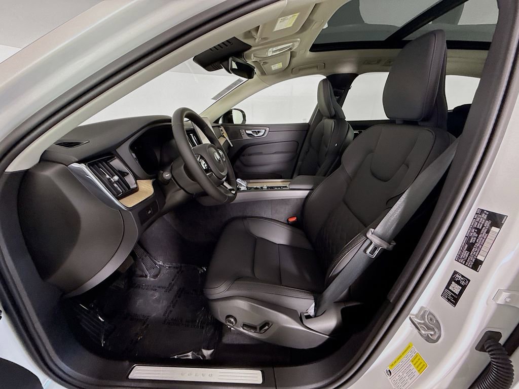 New 2026 Volvo XC60 B5 Core image 21