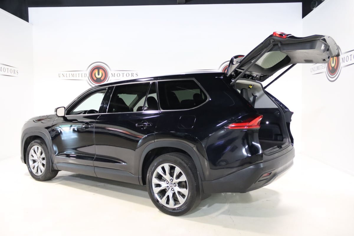 Used 2024 Toyota Grand Highlander FWD image 26