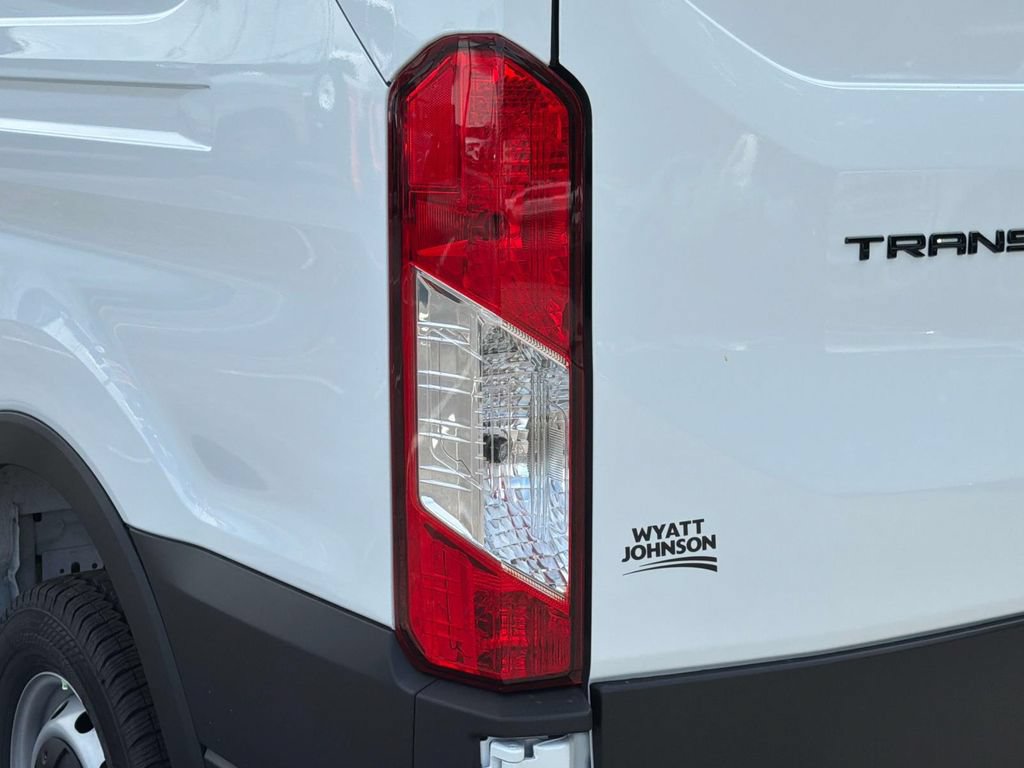 New 2026 Ford Transit 250 148 Medium Roof RWD image 11
