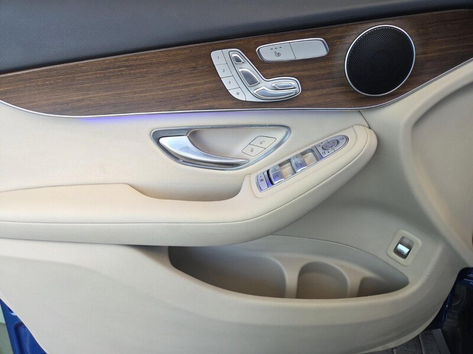 Certified 2022 Mercedes-Benz GLC 300 image 22