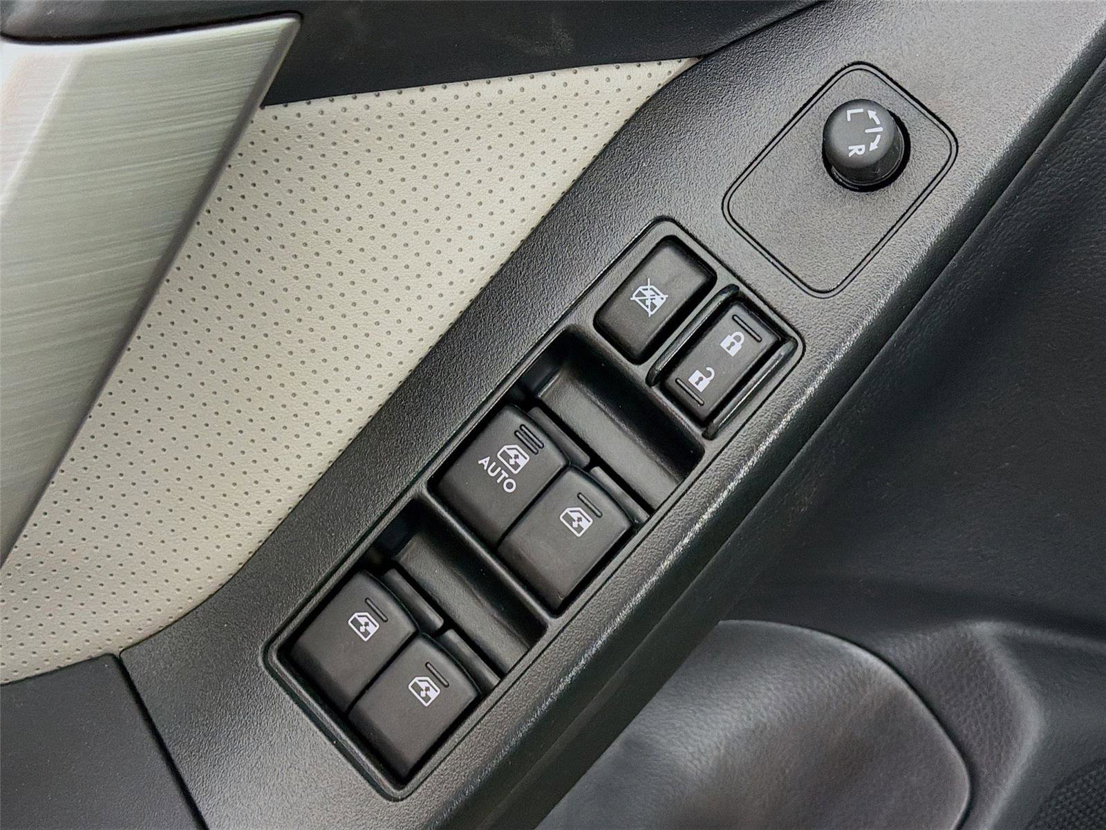 Used 2016 Subaru Forester 2.5i Touring w/ Eyesight & Navigation System image 20