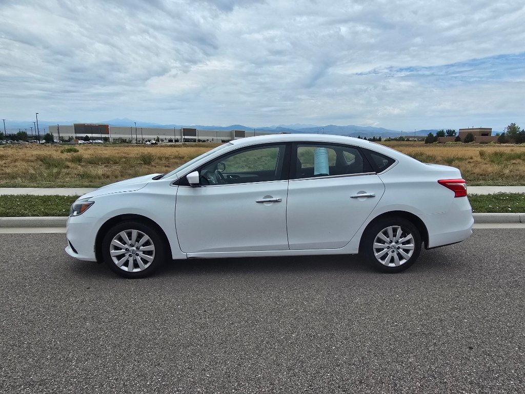 Used 2018 Nissan Sentra S FWD image 2