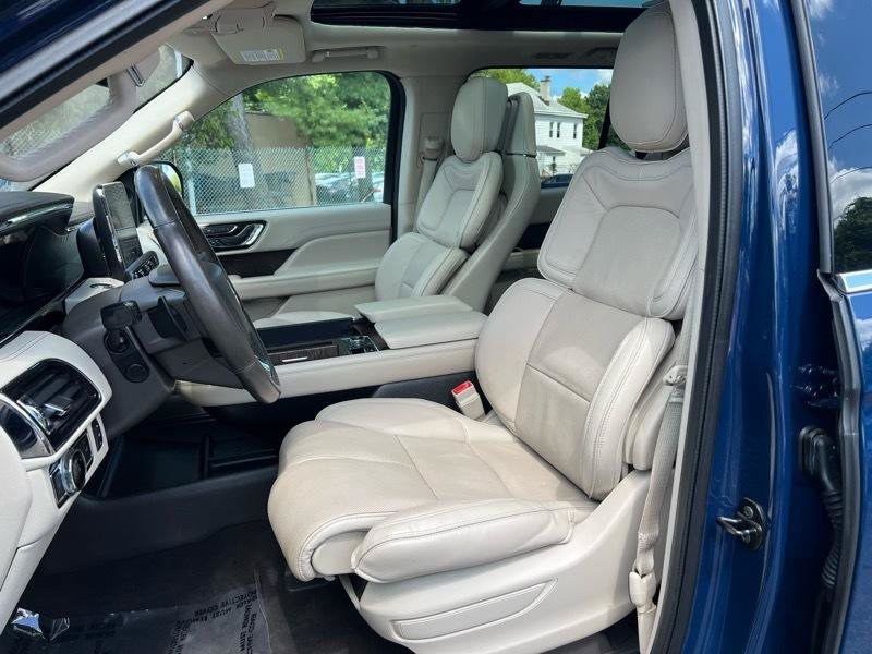 Used 2018 Lincoln Navigator L Reserve w/ Technology Package AWD/4WD image 7