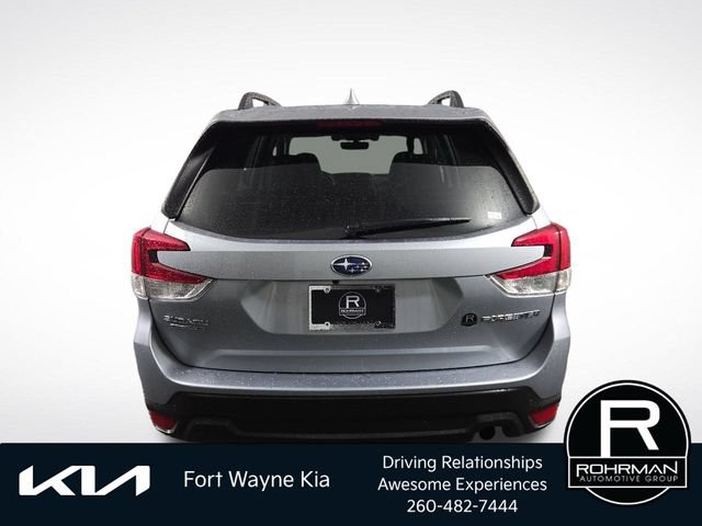 Used 2020 Subaru Forester Limited AWD/4WD image 9