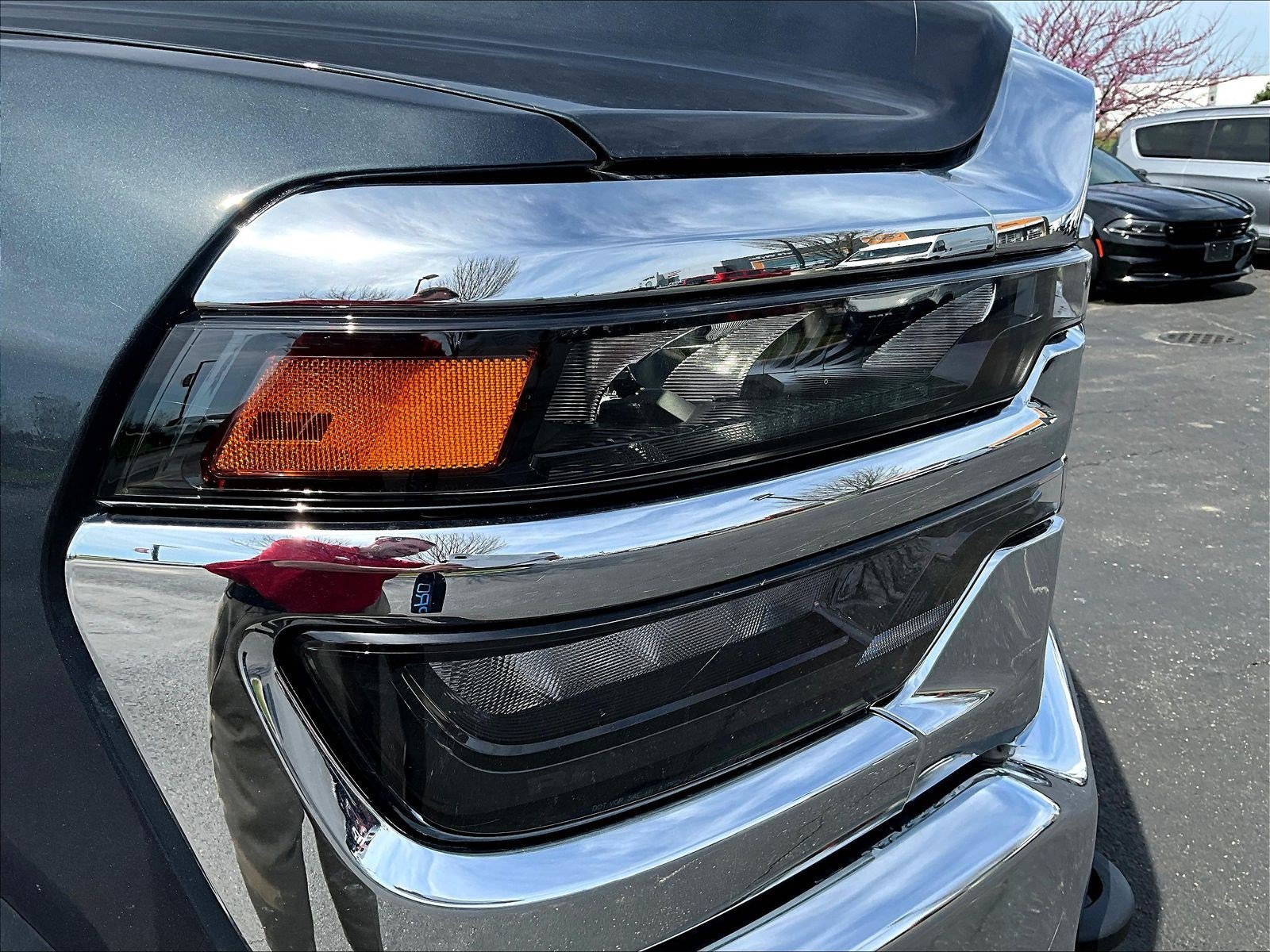 New 2026 RAM 5500 Tradesman w/ Chrome Appearance Group AWD/4WD image 8