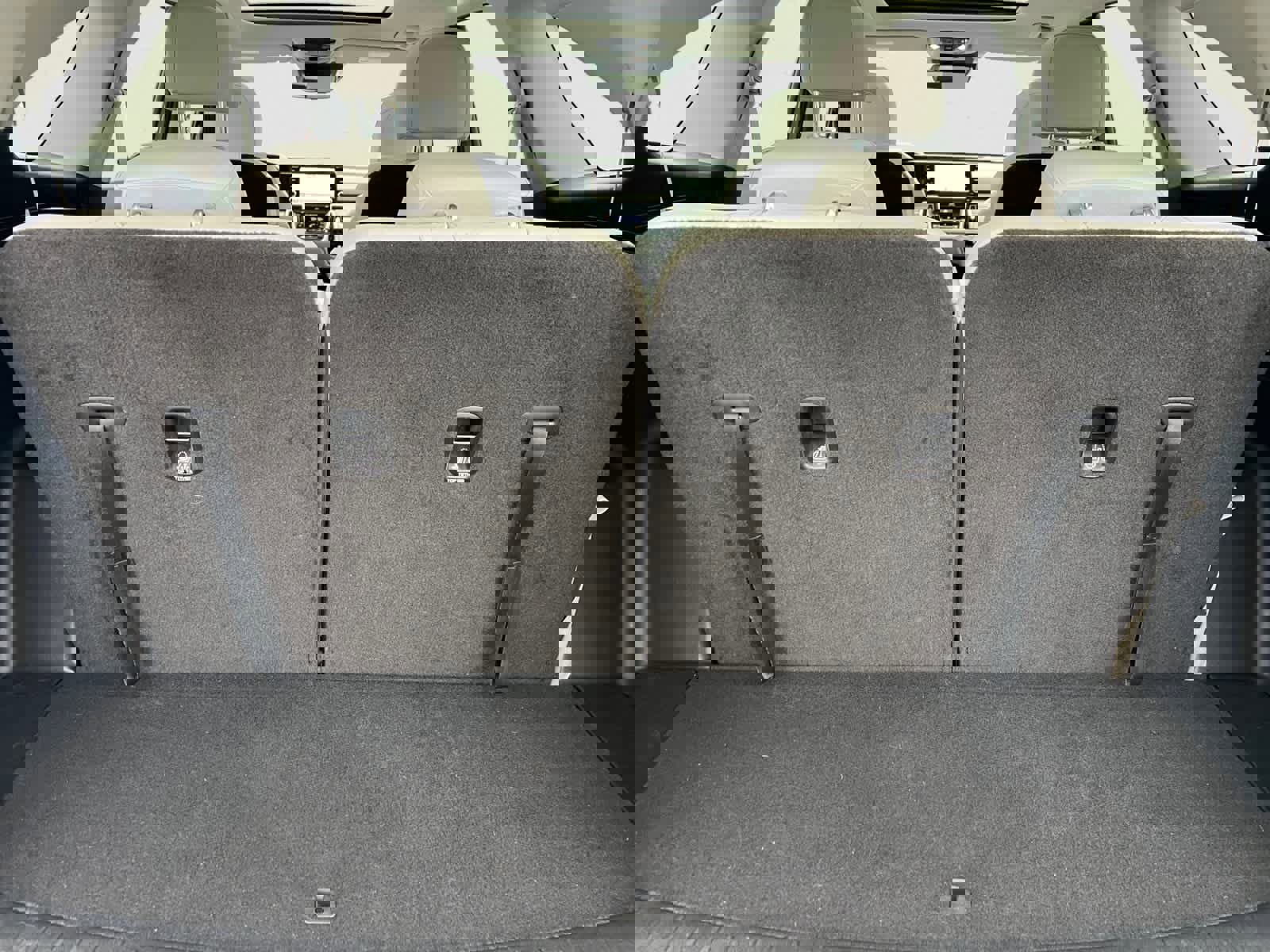 Certified 2023 Kia Sorento SX image 5