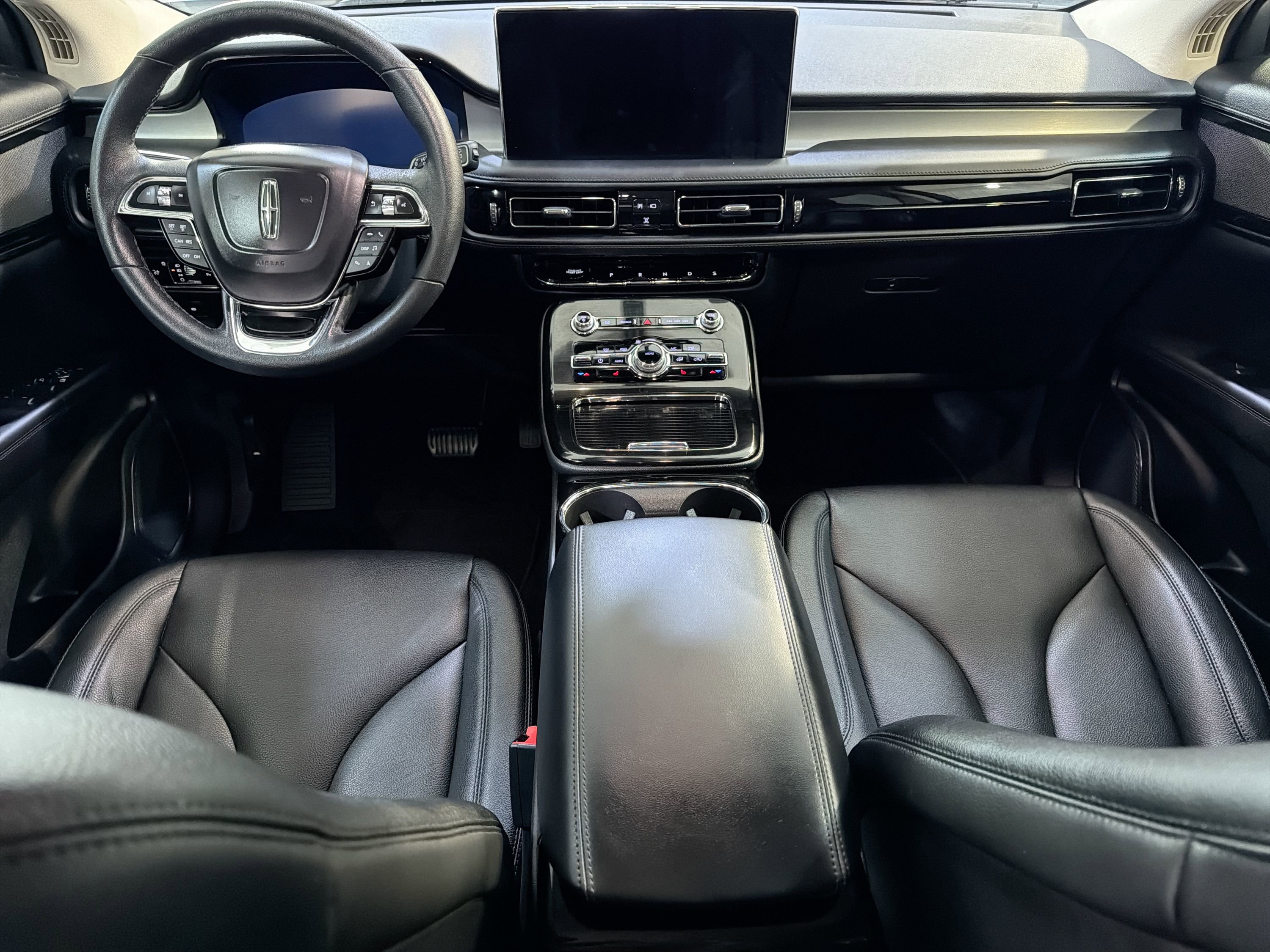 Used 2023 Lincoln Nautilus FWD w/ Premium Package image 22