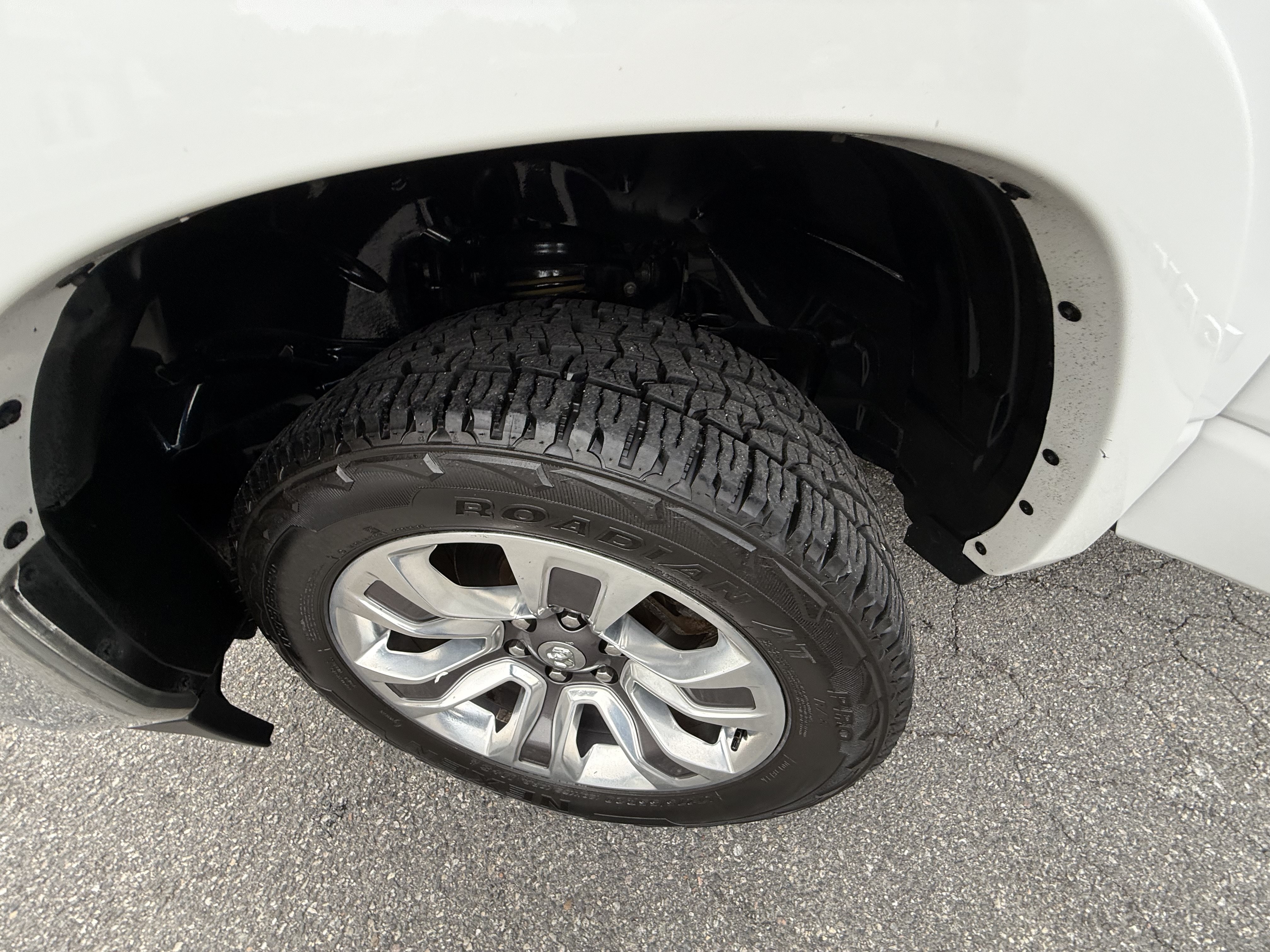 Used 2019 RAM 1500 Limited AWD/4WD image 39