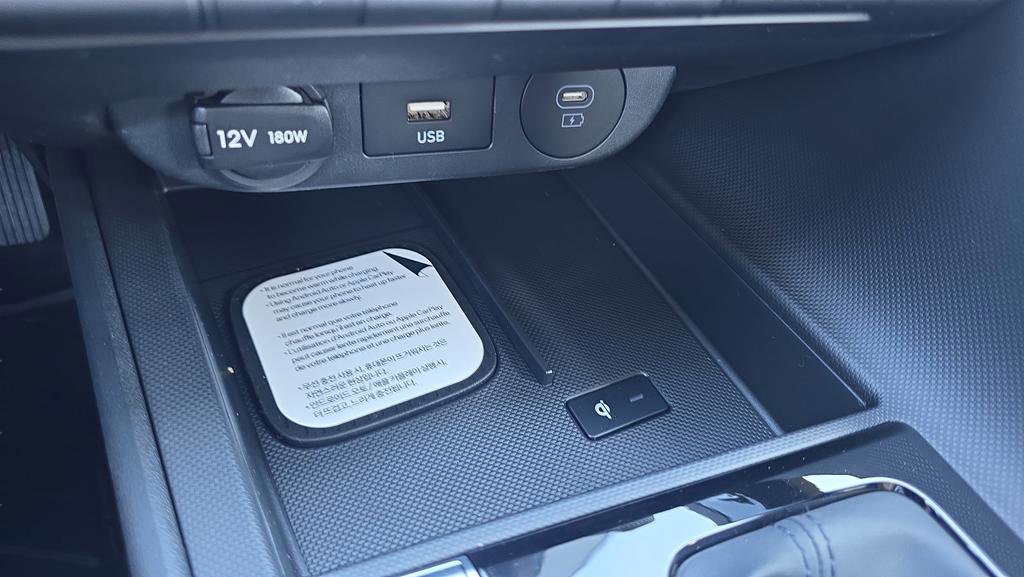 New 2026 Hyundai Elantra Limited FWD image 29