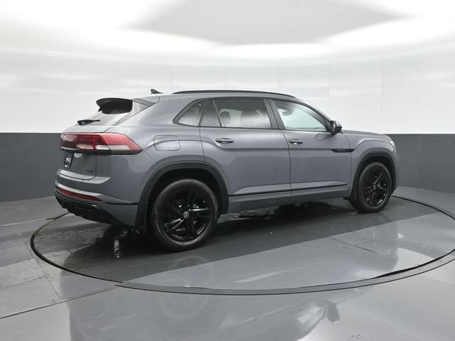 Used 2026 Volkswagen Atlas Cross Sport SEL R-Line AWD/4WD image 7