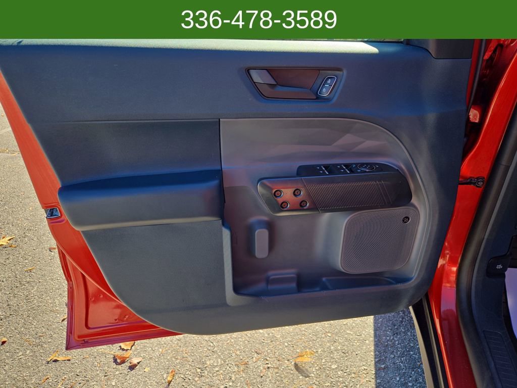 Used 2023 Ford Maverick Lariat w/ Lariat Luxury Package image 10