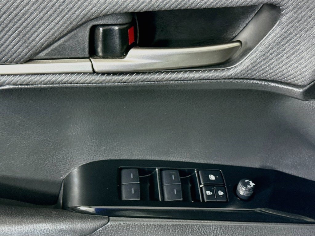 Used 2025 Toyota Camry SE FWD image 23