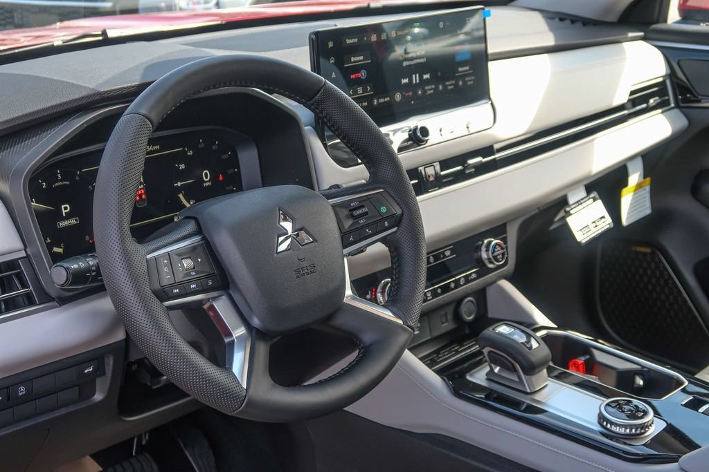 New 2026 Mitsubishi Outlander SE AWD/4WD image 24