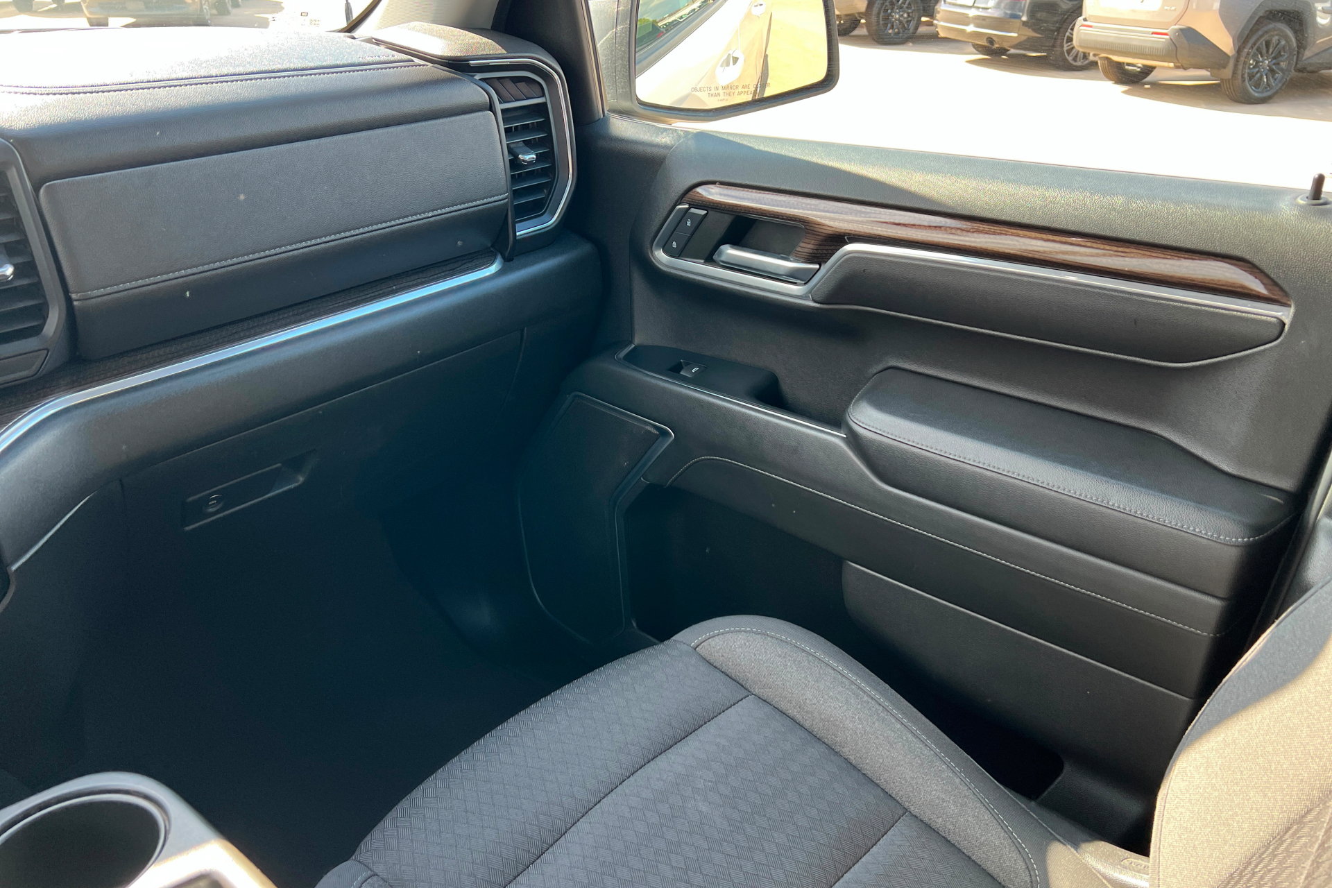 Used 2022 Chevrolet Silverado 1500 RST AWD/4WD image 11