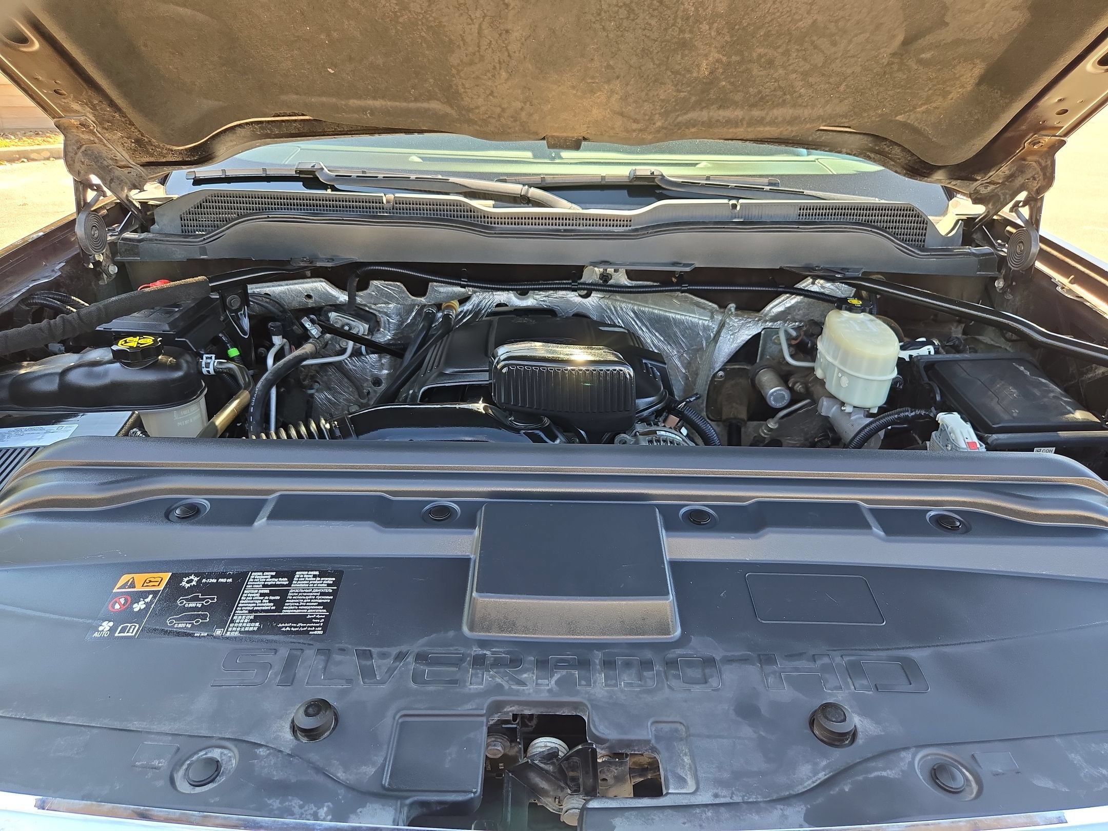 Used 2018 Chevrolet Silverado 2500 LTZ w/ Vortec Plus Package AWD/4WD image 31
