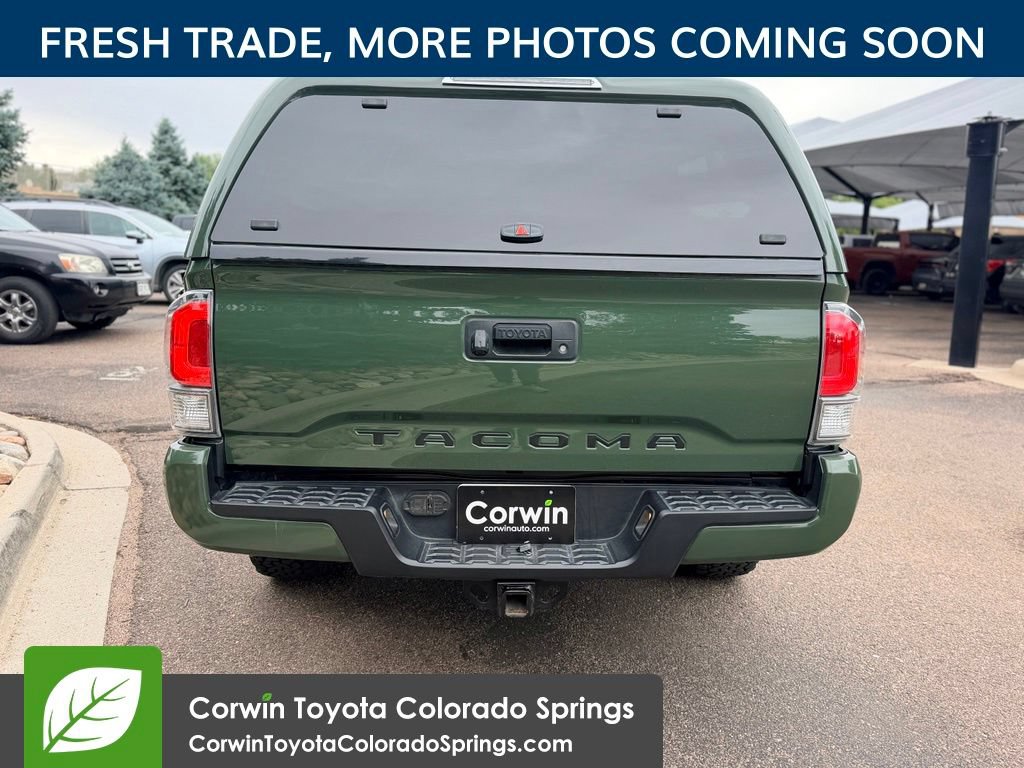 Used 2022 Toyota Tacoma TRD Off-Road w/ TRD Premium Off Road Package AWD/4WD image 7