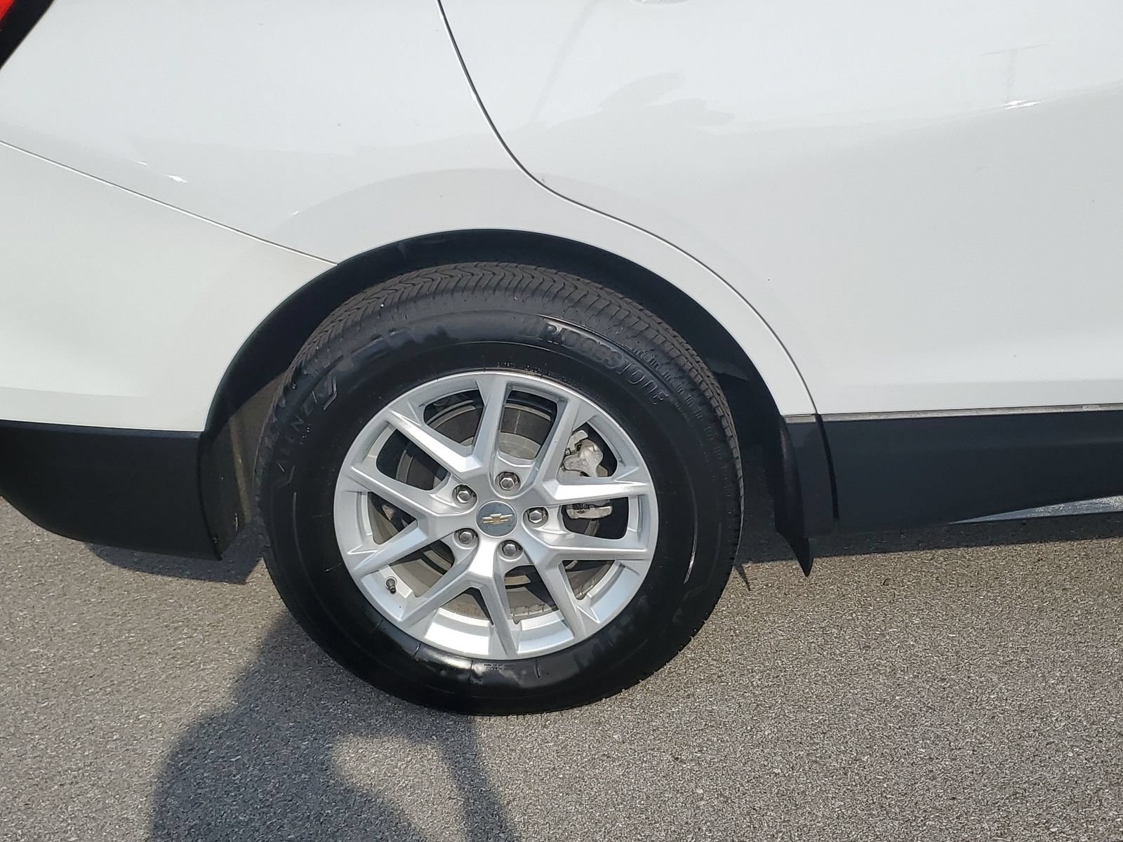 Used 2023 Chevrolet Equinox LT AWD/4WD image 5
