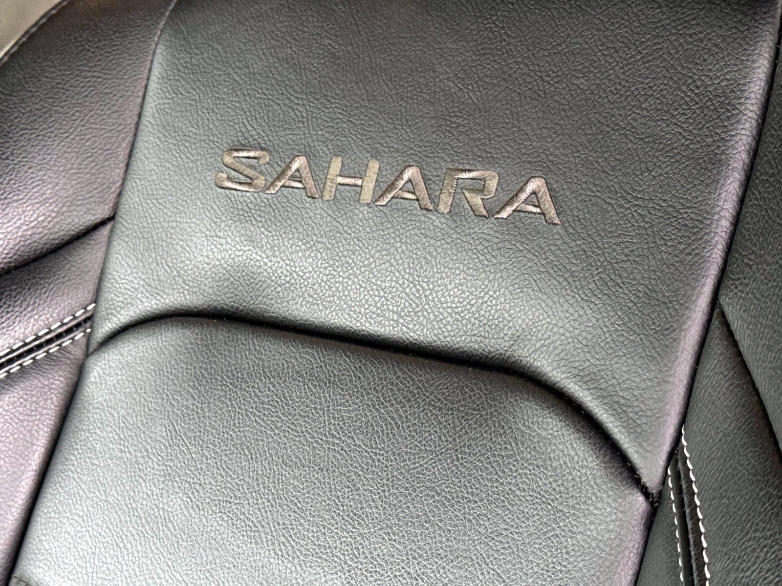 Used 2023 Jeep Wrangler Unlimited Sahara w/ Cold Weather Group image 13