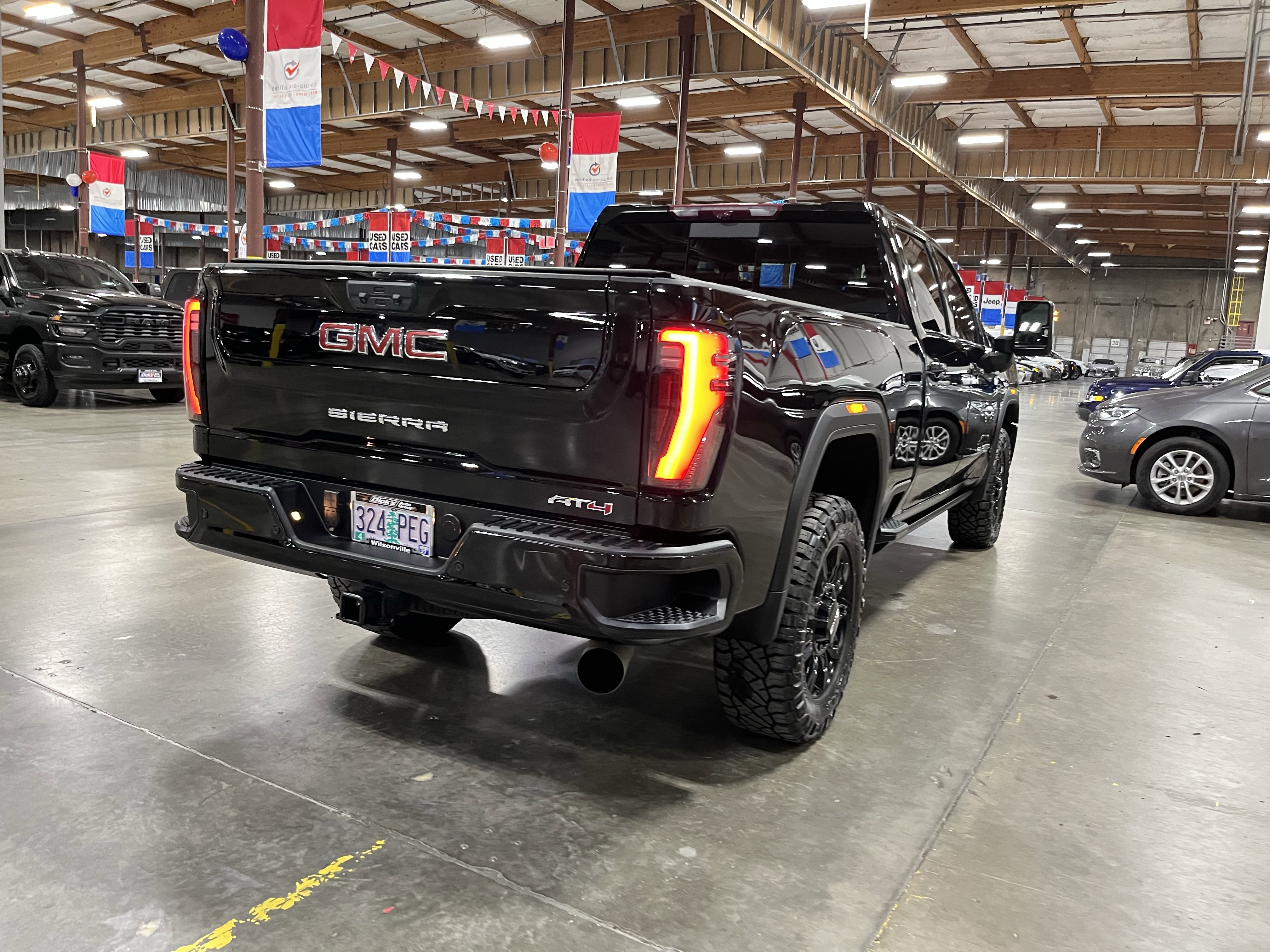 Used 2024 GMC Sierra 3500 AT4 w/ AT4 Premium Plus Package image 5