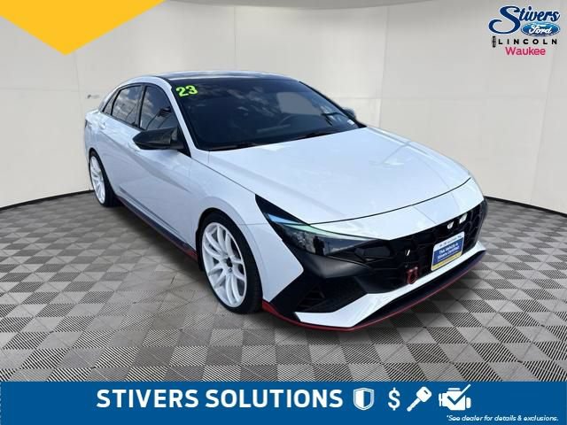 Used 2023 Hyundai Elantra N FWD image 3