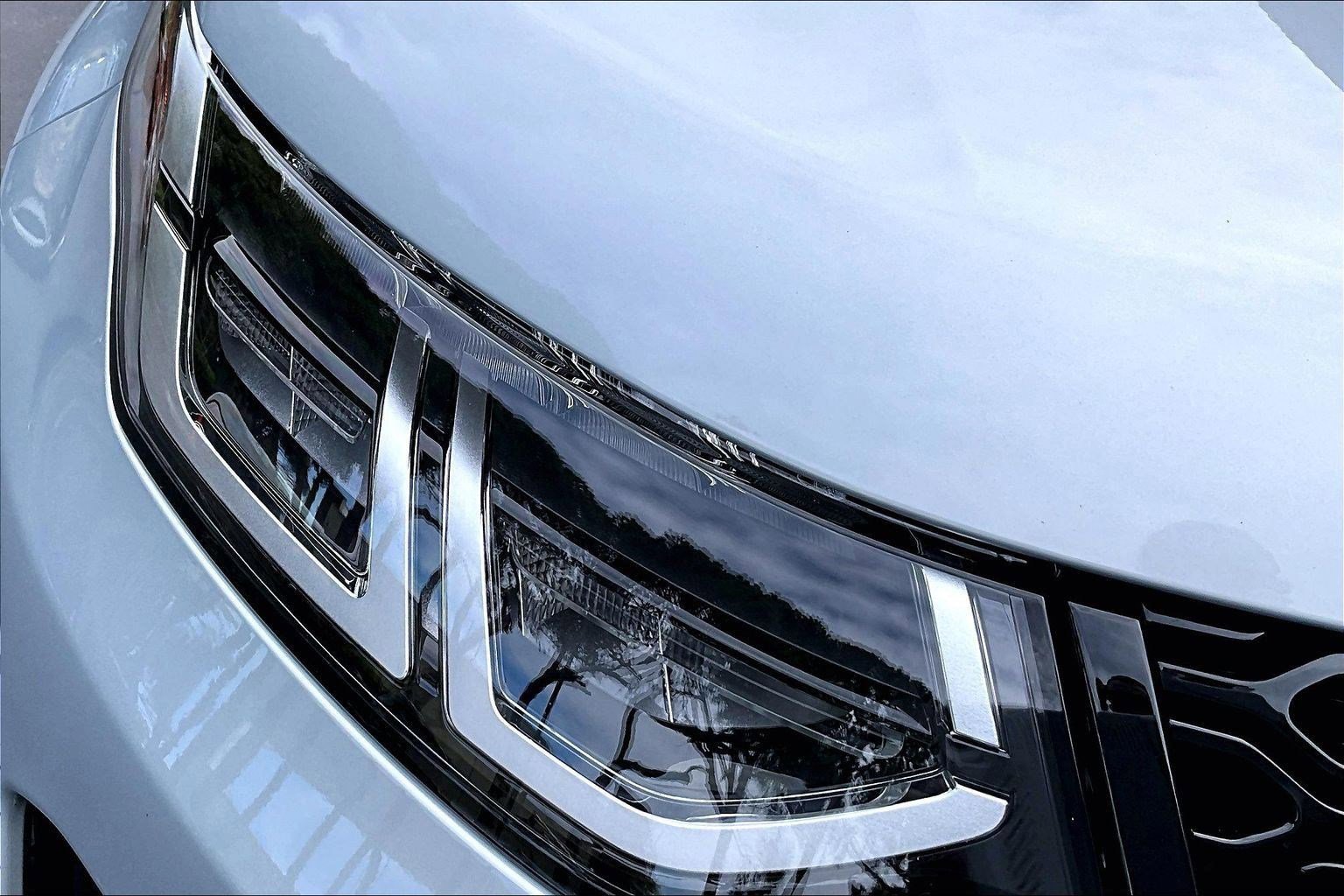 Used 2023 Land Rover Discovery Sport S R-Dynamic image 11