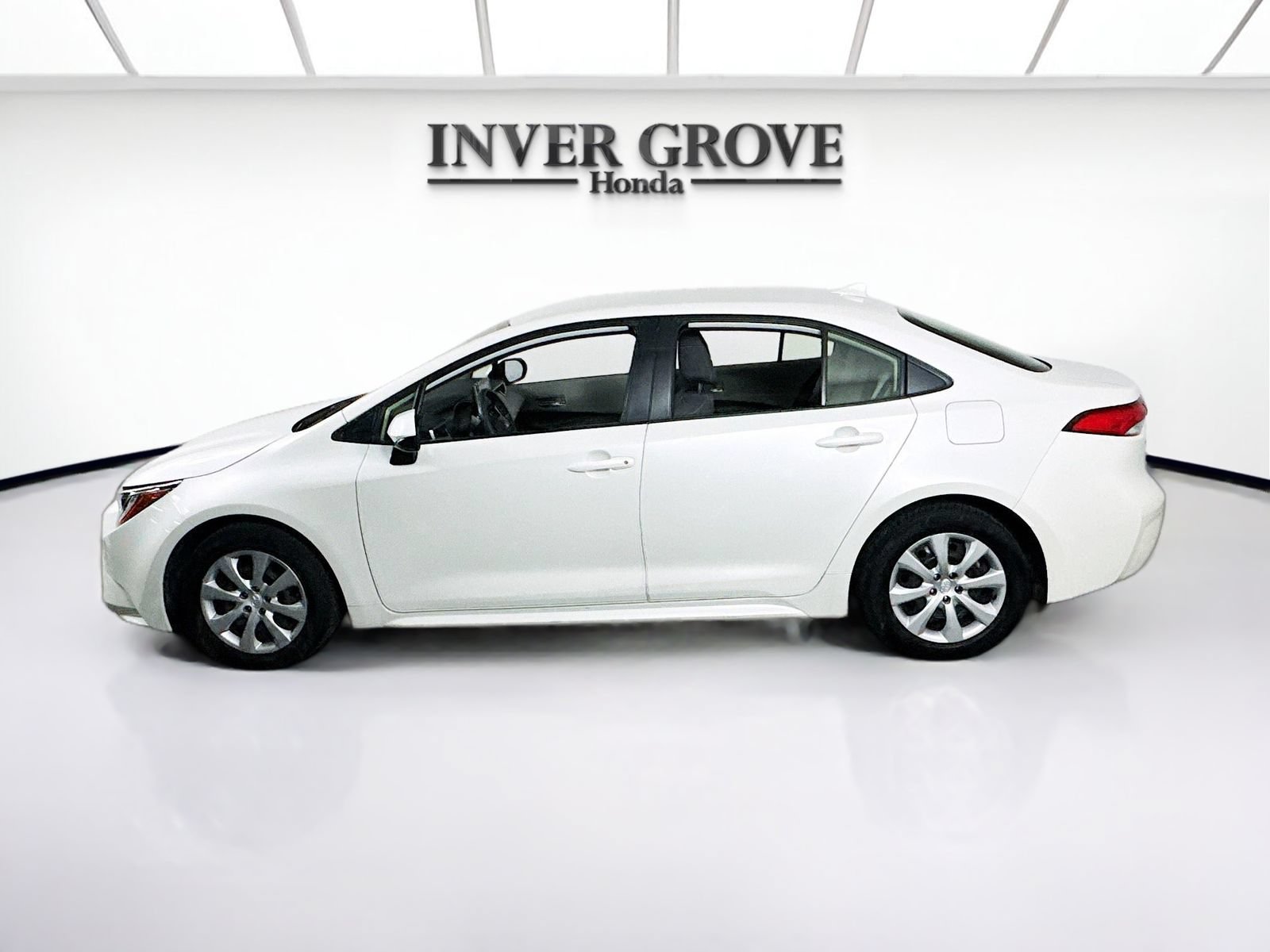 Used 2020 Toyota Corolla LE FWD image 8