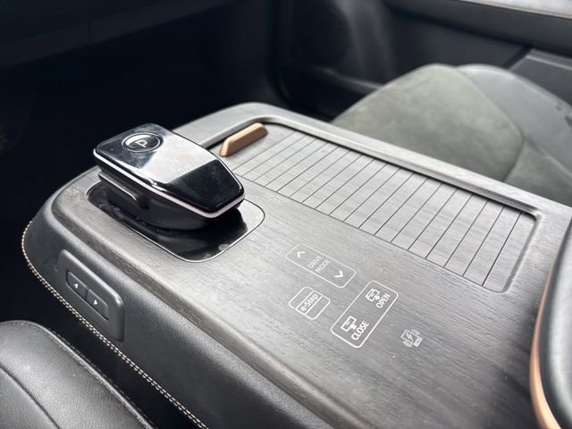 Used 2024 Nissan Ariya AWD image 21