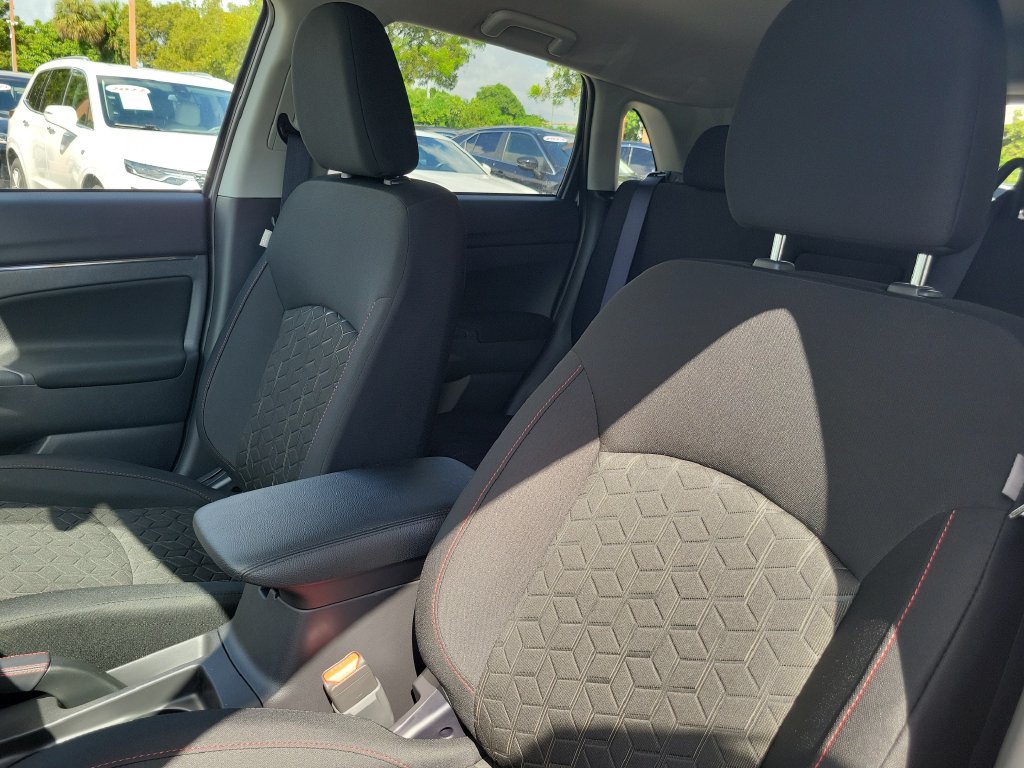 New 2027 Mitsubishi Outlander Sport LE AWD/4WD image 26
