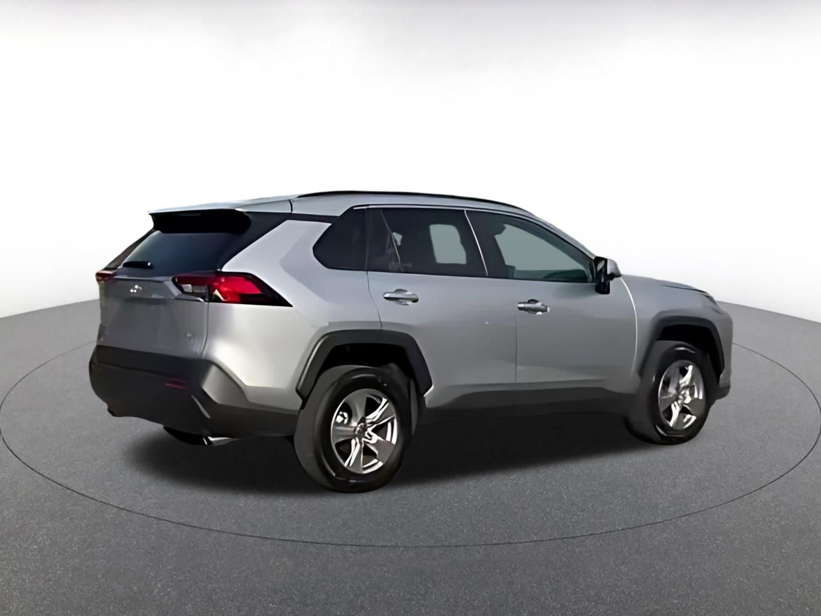 Used 2025 Toyota RAV4 XLE w/ Weather Package FWD image 12
