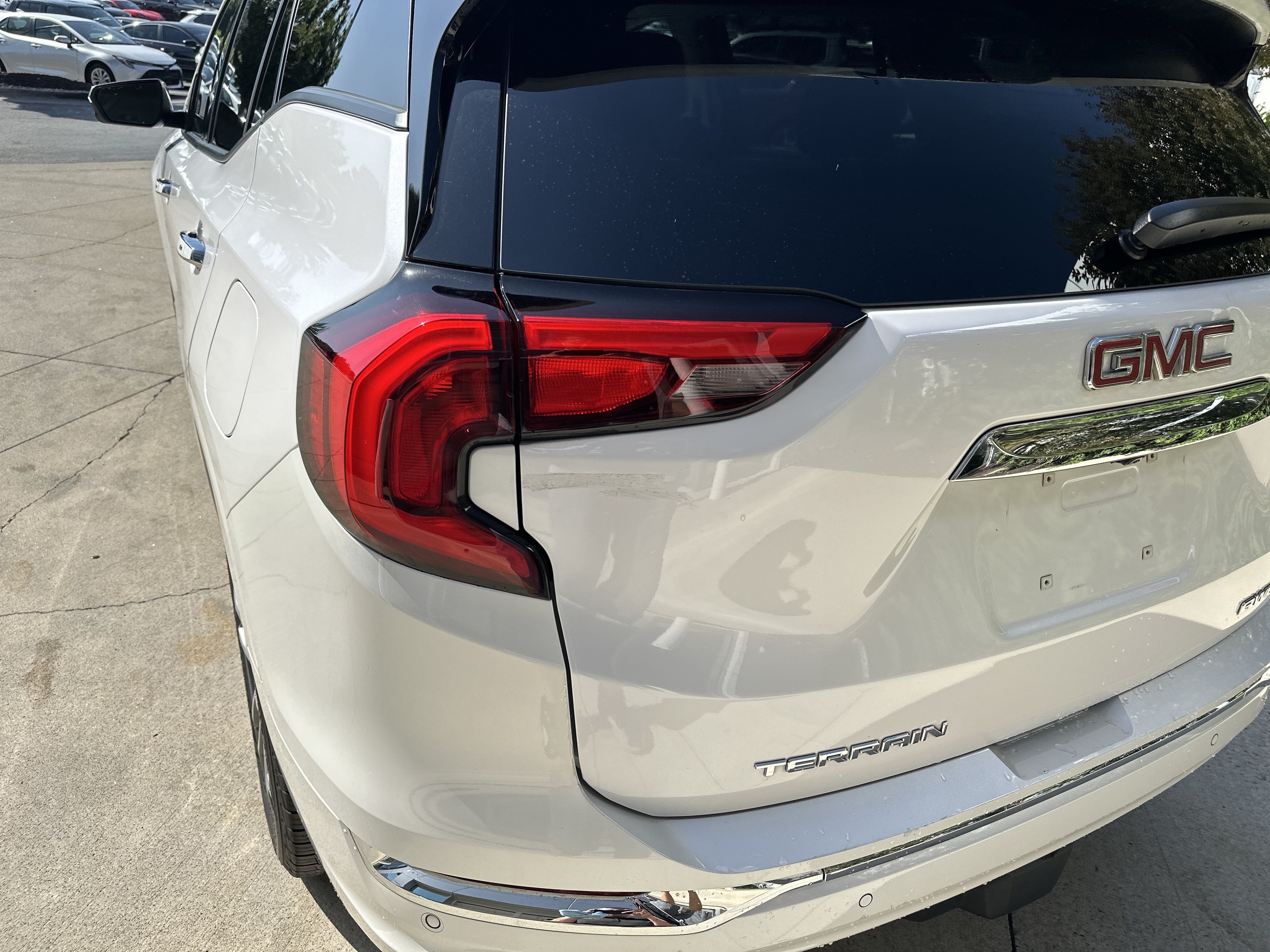 Used 2020 GMC Terrain Denali w/ LPO, Cargo Package AWD/4WD image 12