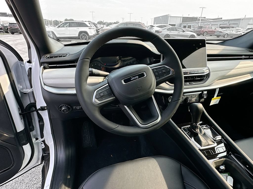 New 2026 Jeep Compass Limited AWD/4WD image 15
