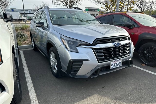 Used 2023 Subaru Ascent Base image 2