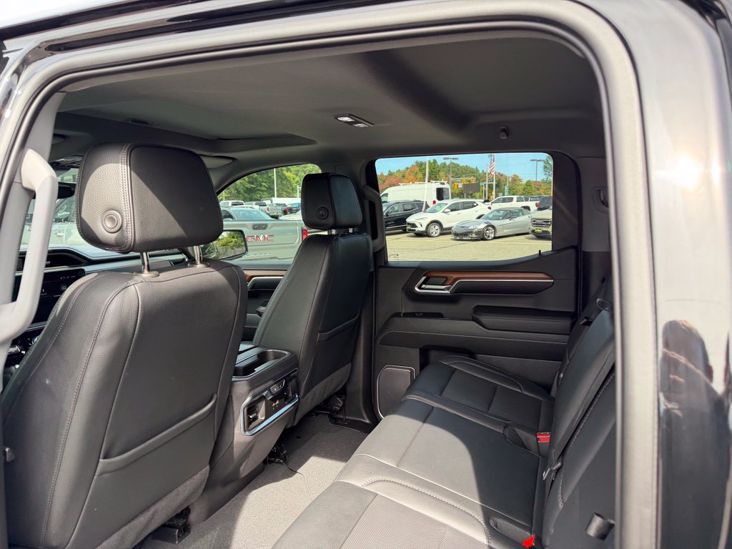 Used 2023 GMC Sierra 1500 Denali w/ Denali Reserve Package AWD/4WD image 14