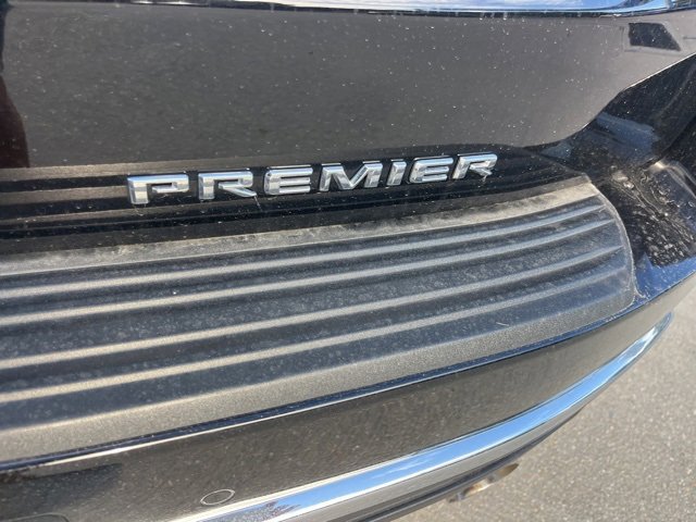 Used 2024 Chevrolet Suburban Premier image 8