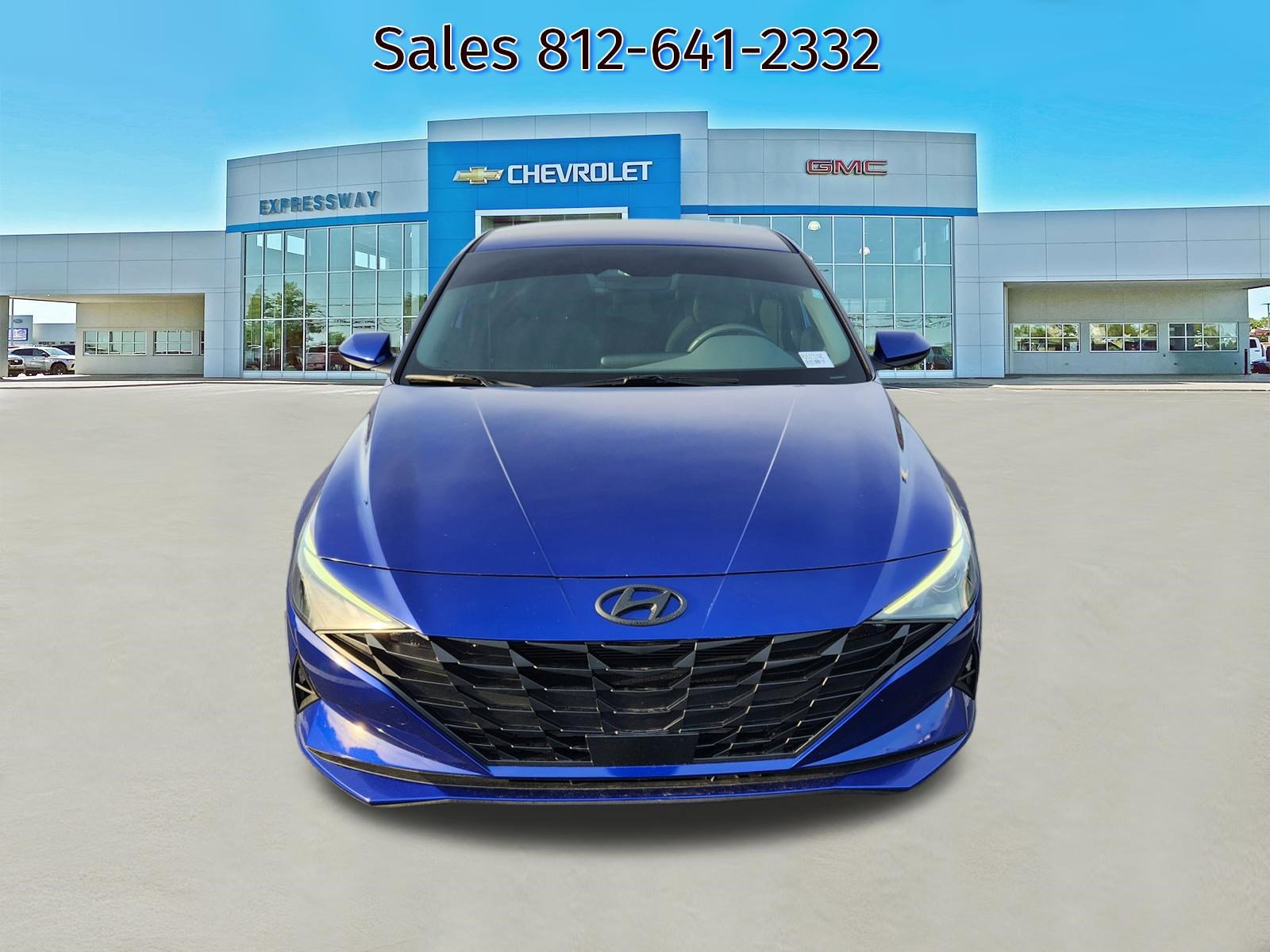 Used 2023 Hyundai Elantra SEL w/ Convenience Package image 2