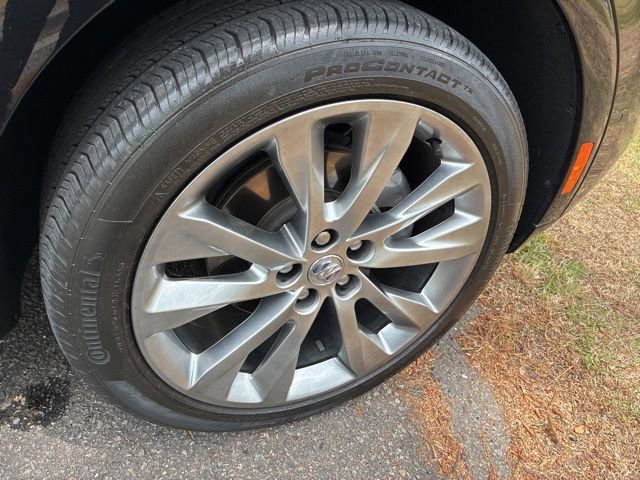 Used 2023 Buick Envision Avenir AWD/4WD image 16