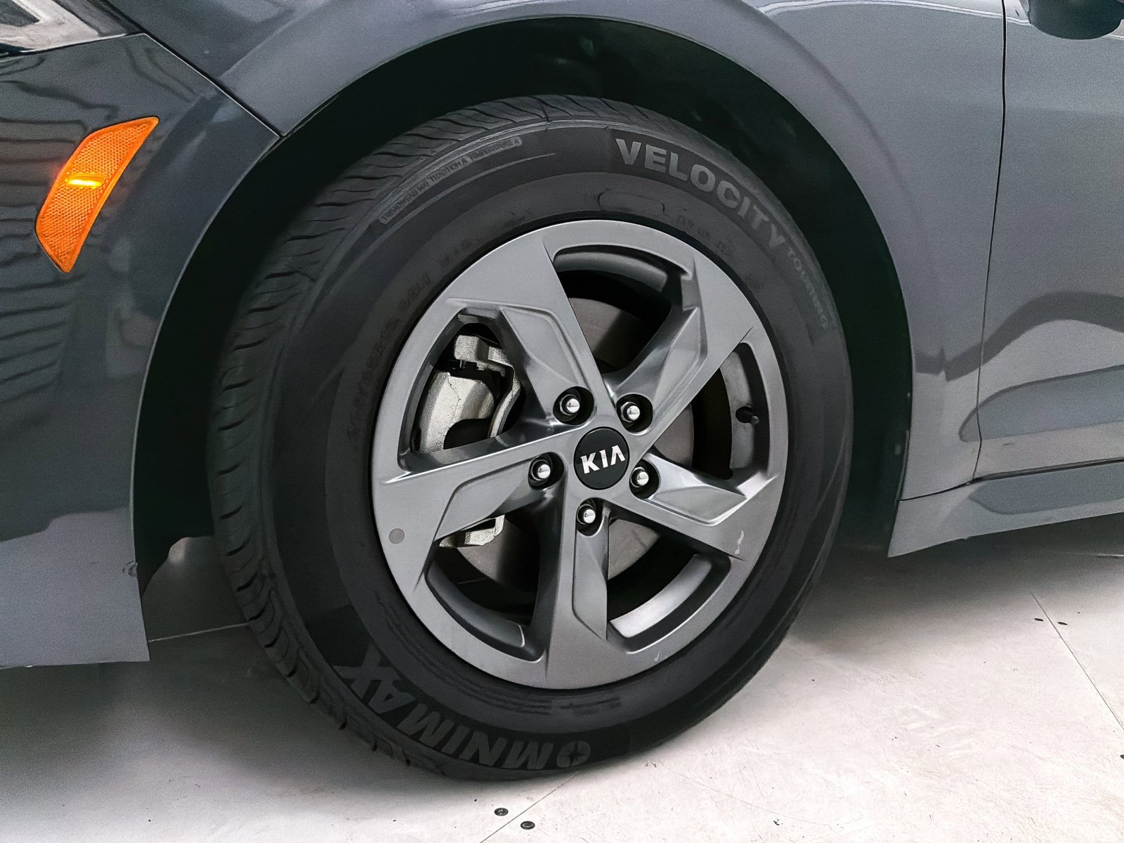 Used 2021 Kia K5 LXS image 12