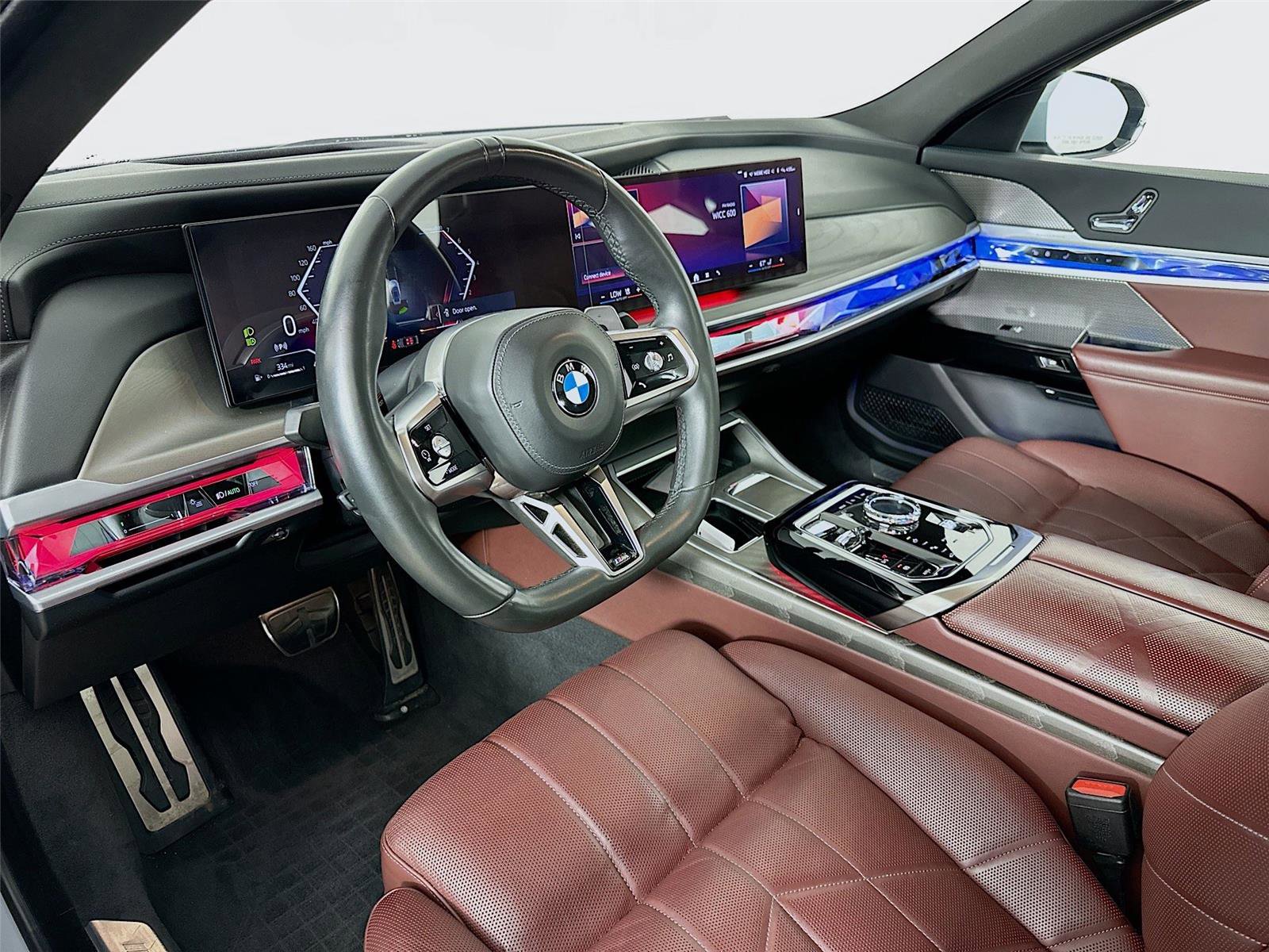 Used 2023 BMW 760i xDrive image 9