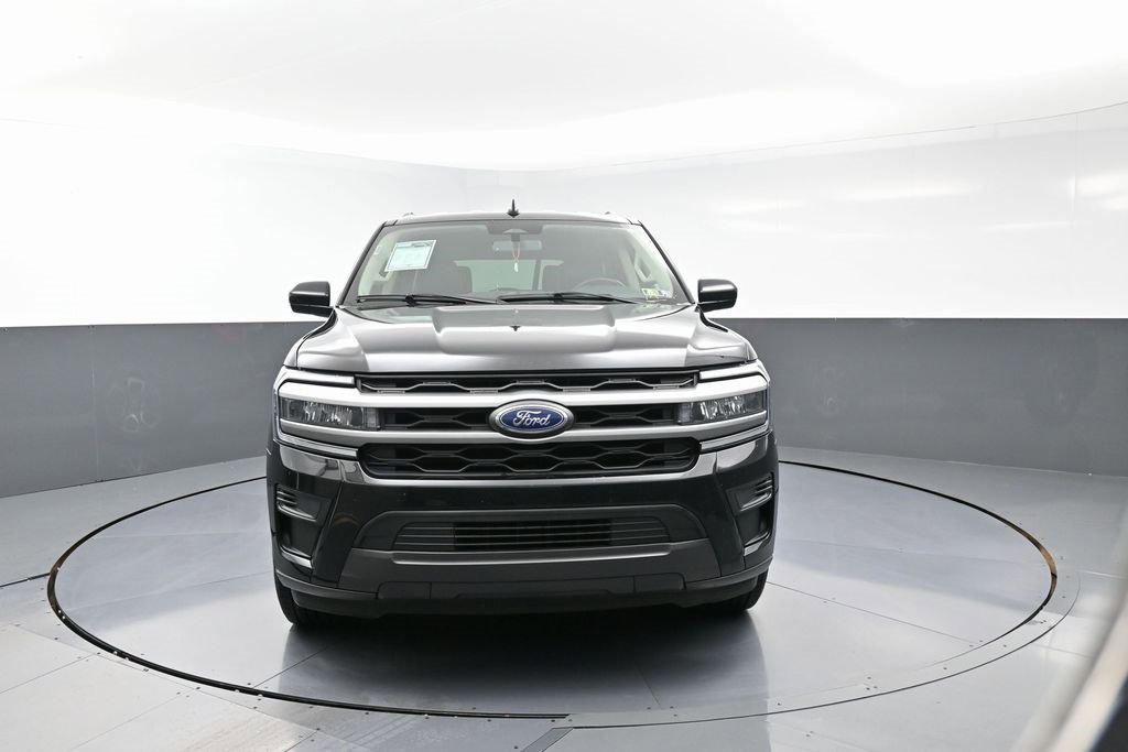 Used 2024 Ford Expedition XLT image 11