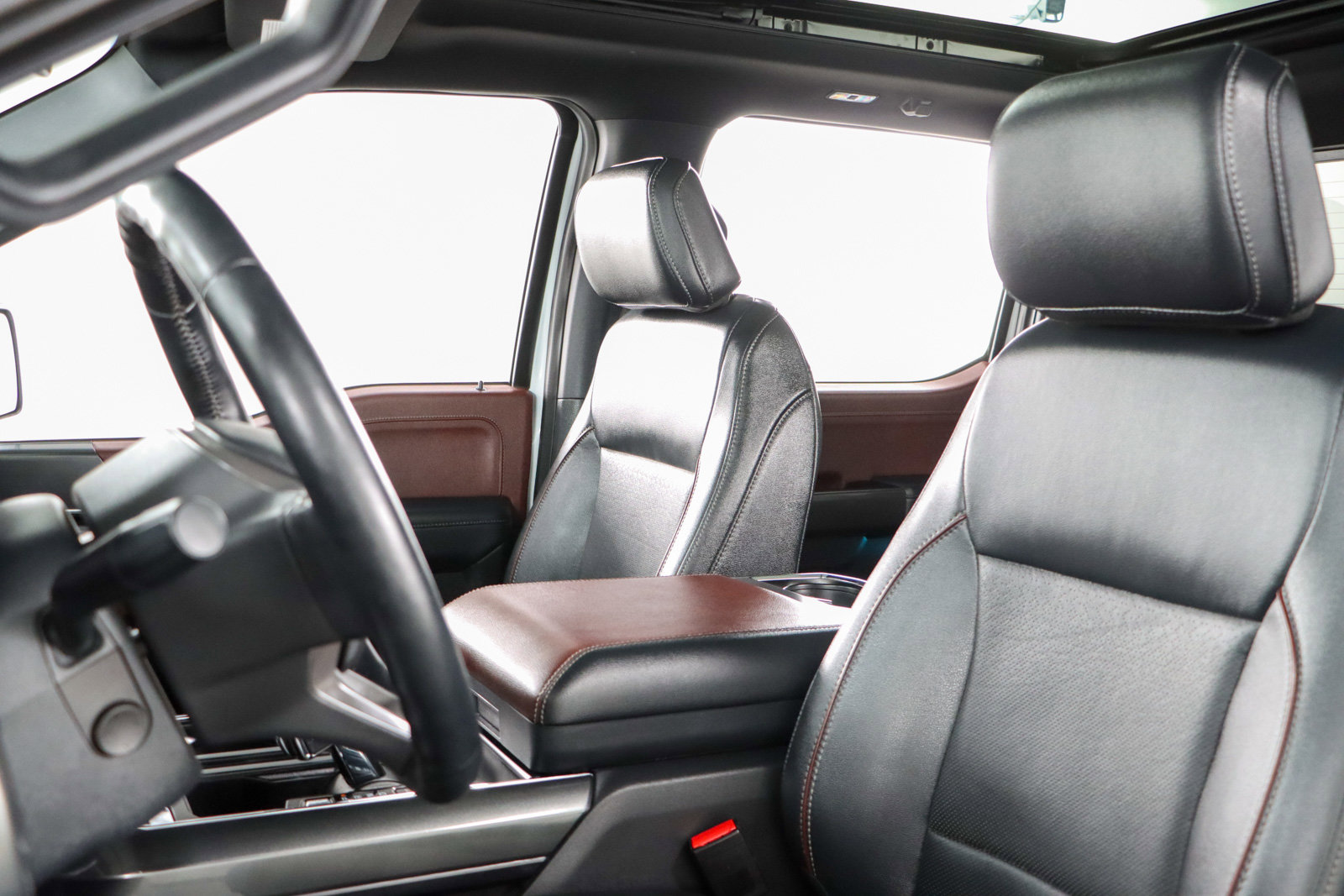 Used 2022 Ford F150 Lariat w/ Equipment Group 502A High image 27