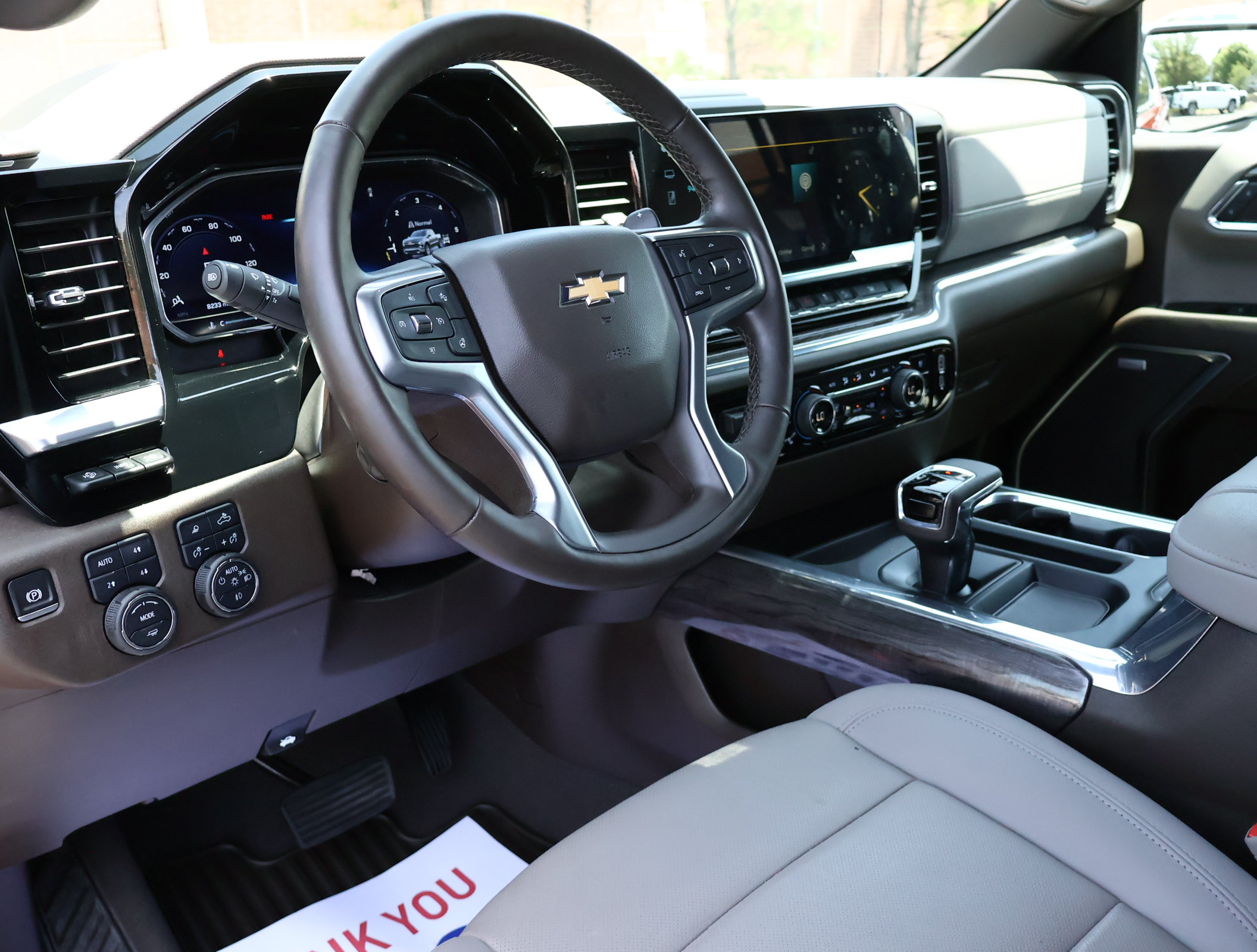 Used 2024 Chevrolet Silverado 1500 LTZ w/ LTZ Premium Package AWD/4WD image 3