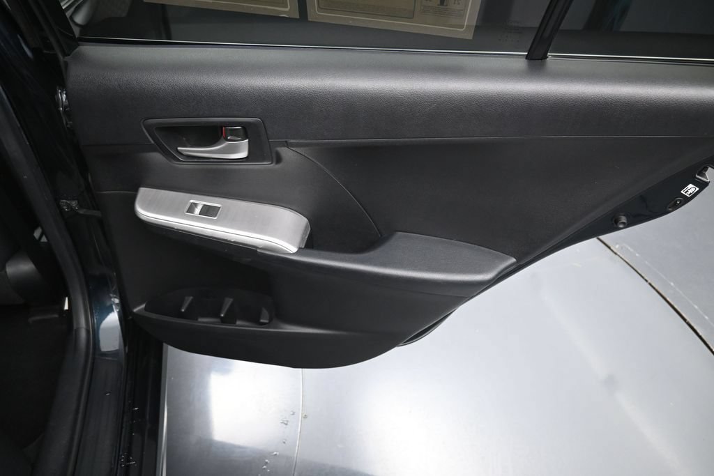 Used 2012 Toyota Camry SE FWD image 31