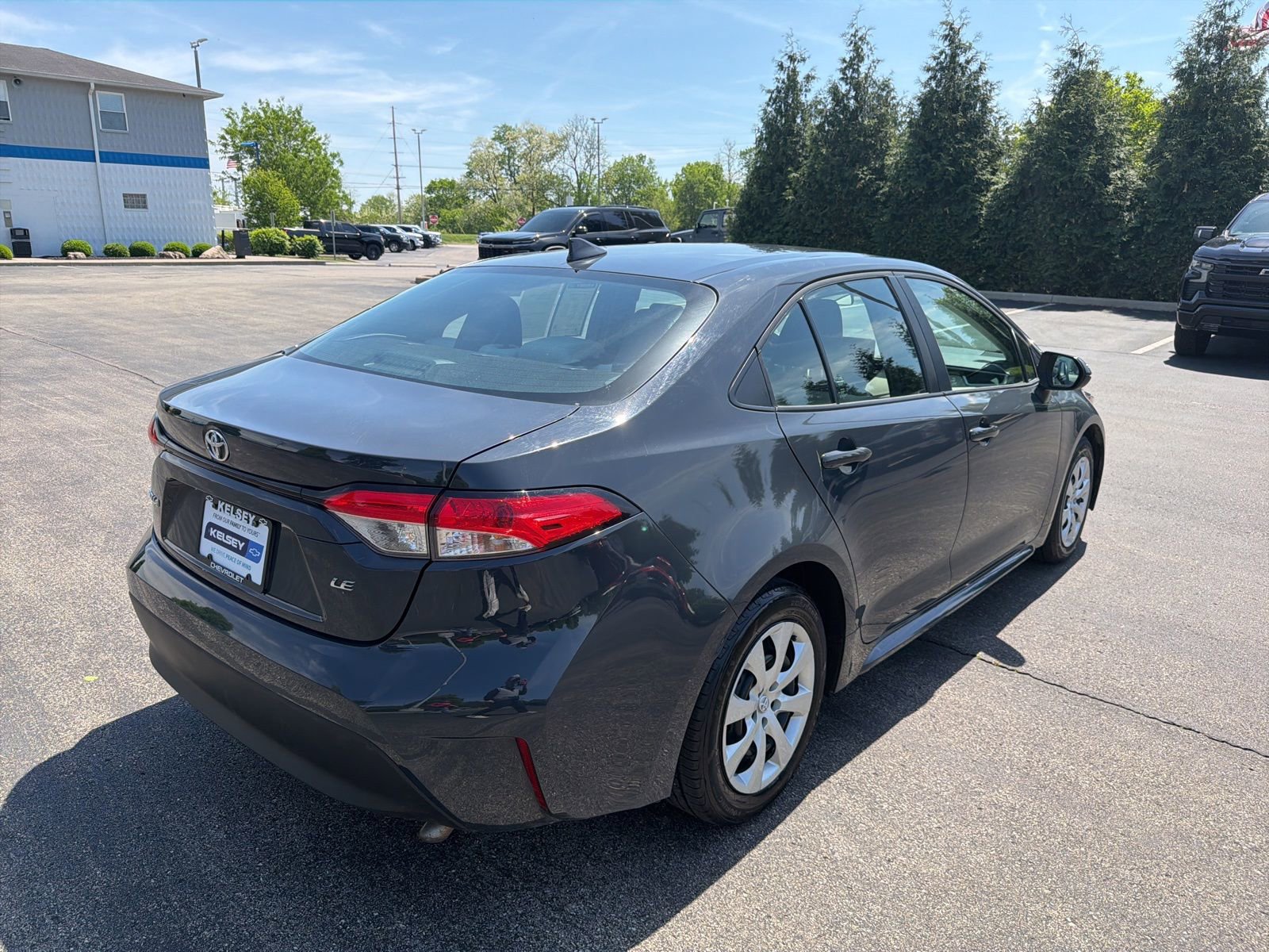Used 2023 Toyota Corolla LE image 5
