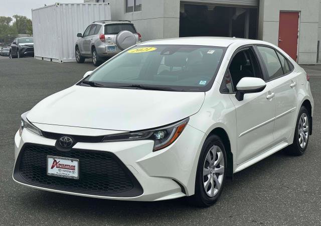 Certified 2021 Toyota Corolla LE FWD image 4