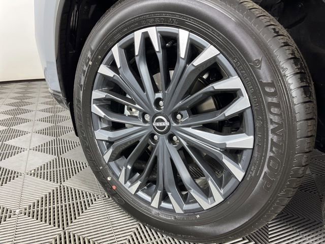 New 2026 Nissan Rogue Platinum image 12