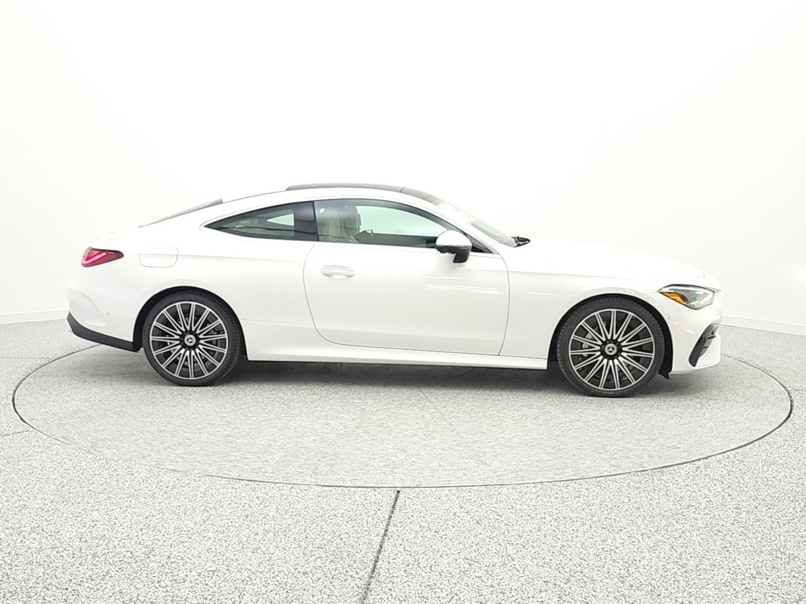 New 2026 Mercedes-Benz CLE 450 4MATIC Coupe image 4