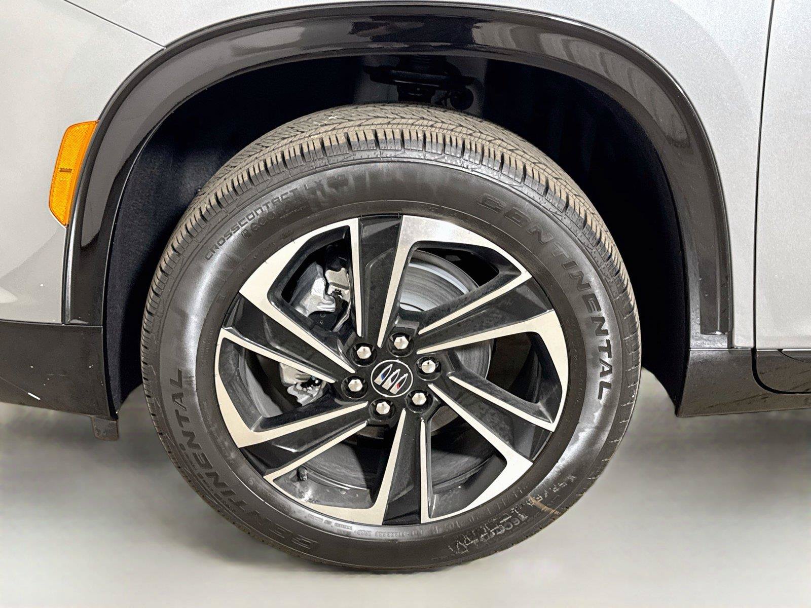 New 2027 Buick Enclave Sport Touring w/ Power Package FWD image 19